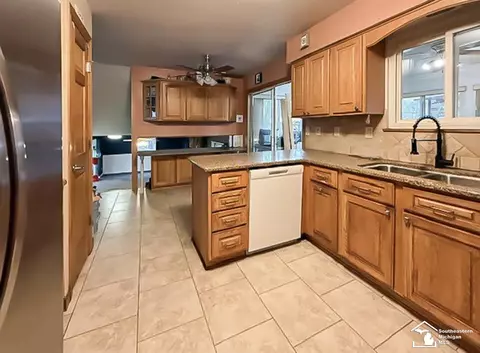 Kitchen - 745 N Roessler, Monroe, MI 48162 photo 3 of 3