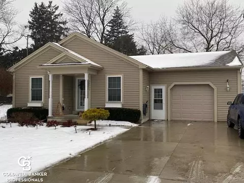 68099 Seymour, Richmond, MI 48062