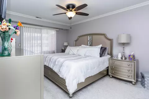 Bedroom - 52196 Naugatuck, Macomb, MI 48042 photo 1 of 4