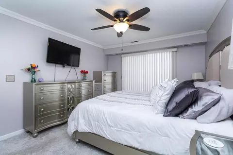 Bedroom - 52196 Naugatuck, Macomb, MI 48042 photo 2 of 4