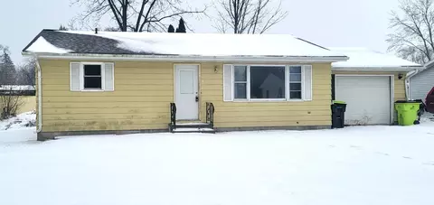 214 E 6th St, Pinconning, MI 48650