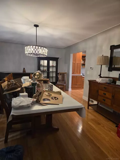 Dining - 70202 Eldred, Romeo, MI 48065 photo 1 of 2