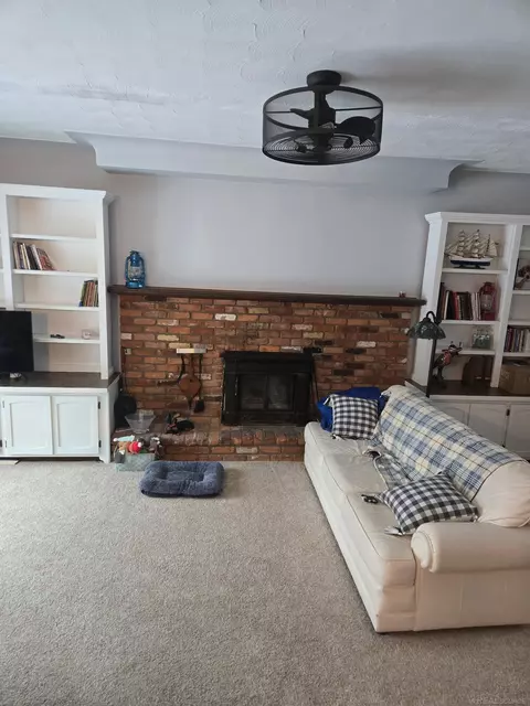 Living - 70202 Eldred, Romeo, MI 48065 photo 2 of 2