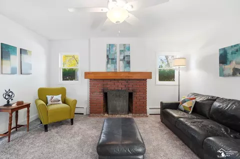 Living - 3443 Iroquois, Monroe, MI 48162 photo 3 of 3