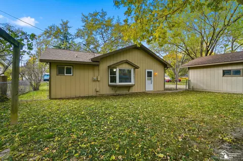 Exterior - 3443 Iroquois, Monroe, MI 48162 photo 6 of 11