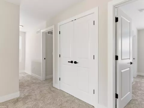 Entry Way - 15659 Reid, Armada, MI 48005 photo 4 of 5