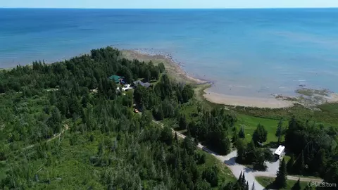 W Barque Point, Manistique, MI 49854