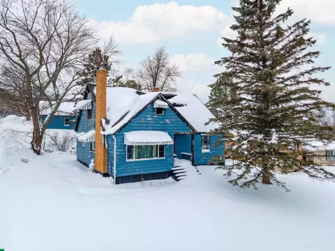 201 N 9th, Iron River, MI 49935
