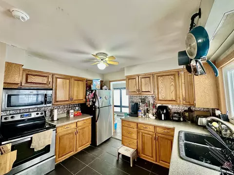 Kitchen - 754 Cooper Lk, Ishpeming, MI 49849 photo 3 of 4