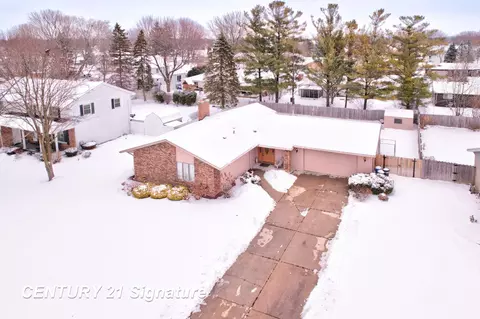 400 Mayflower, Saginaw, MI 48638