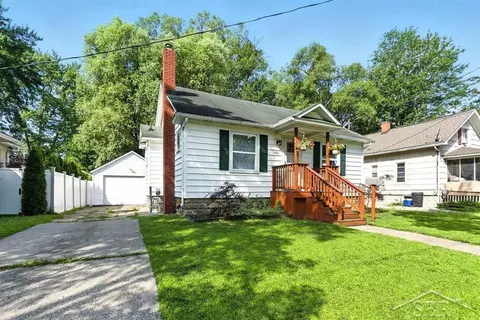 122 E Collins, Midland, MI 48640