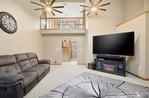 Living - 343 E Hurd, Monroe, MI 48162 photo 4 of 4