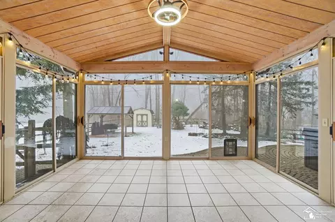 Exterior - 343 E Hurd, Monroe, MI 48162 photo 4 of 15