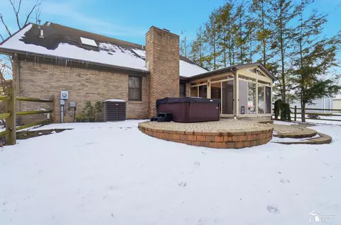 Exterior - 343 E Hurd, Monroe, MI 48162 photo 9 of 15