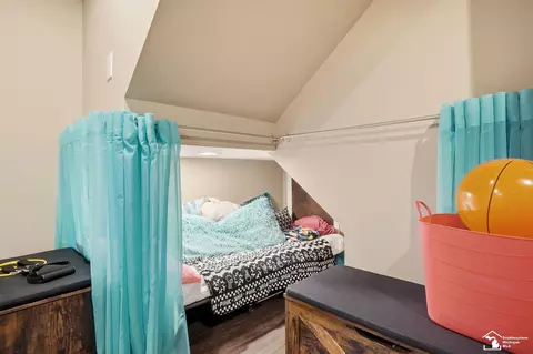 Bedroom - 343 E Hurd, Monroe, MI 48162 photo 11 of 11