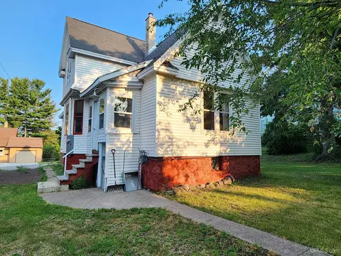 1115 Summit, Hancock, MI 49930
