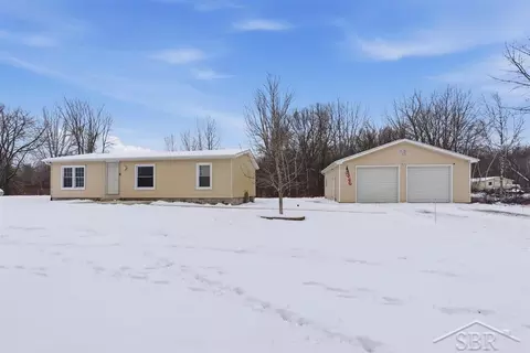 4967 N Mid Bay County Line, Midland, MI 48642