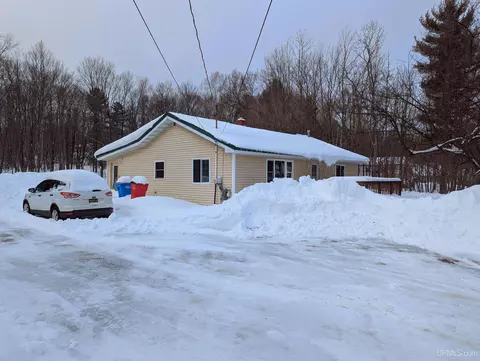 39 County Road 510, Negaunee, MI 49866