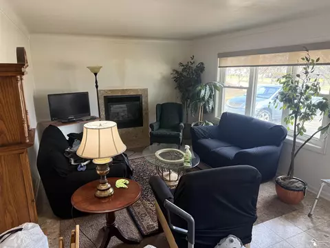 Living - 540 S Concetta, Monroe, MI 48161 photo 1 of 3