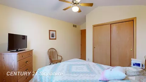 Bedroom - 3399 E Stanley, Mount Morris, MI 48458 photo 4 of 4