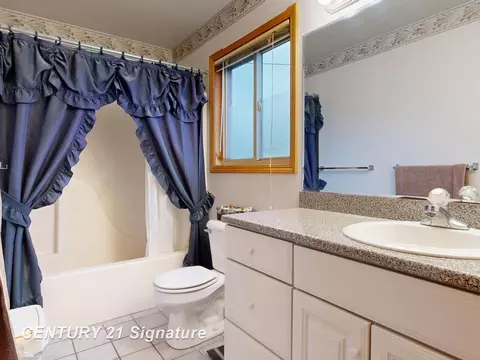 Bath - 3399 E Stanley, Mount Morris, MI 48458 photo 1 of 4
