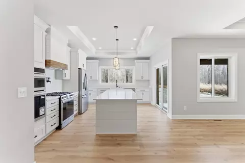 Kitchen - 3613 Bethuy, Casco, MI 48064 photo 2 of 7