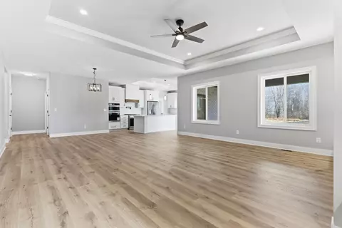 Living - 3613 Bethuy, Casco, MI 48064 photo 4 of 5