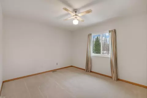 Bedroom - 17700 Irwin, Armada, MI 48005 photo 2 of 5