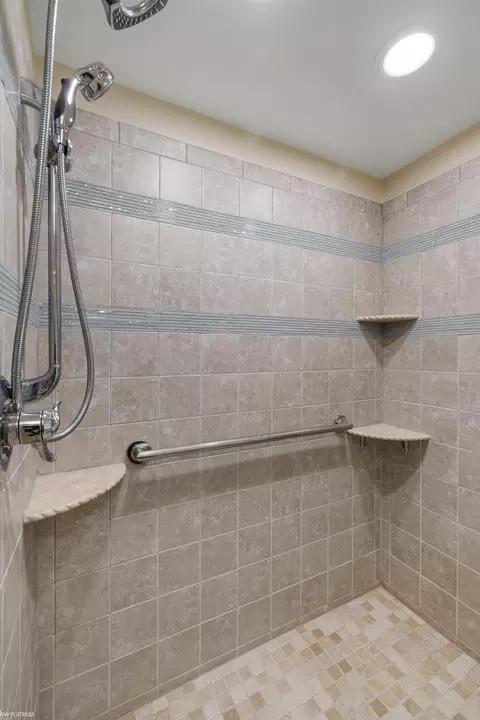 Bath - 17700 Irwin, Armada, MI 48005 photo 5 of 8
