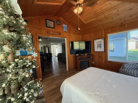Bedroom - 134 N Gates, Sandusky, MI 48471 photo 2 of 4