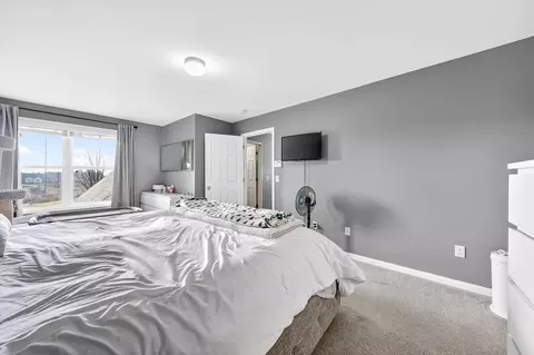 Bedroom - 20719 Ashford, Macomb, MI 48044 photo 4 of 7
