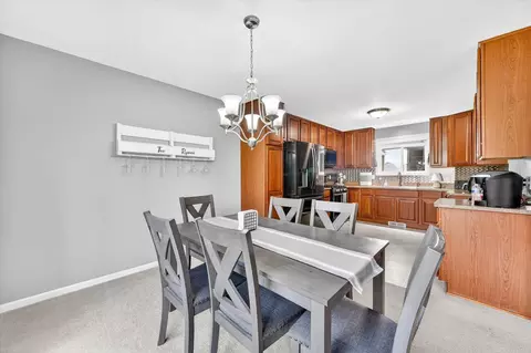 Dining - 20719 Ashford, Macomb, MI 48044 photo 1 of 4