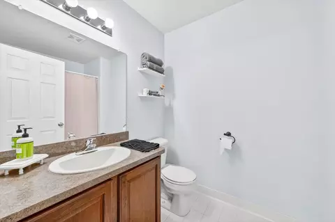 Bath - 20719 Ashford, Macomb, MI 48044 photo 3 of 4