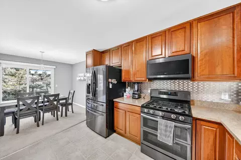 Kitchen - 20719 Ashford, Macomb, MI 48044 photo 4 of 4