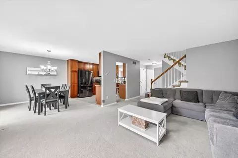 Living - 20719 Ashford, Macomb, MI 48044 photo 3 of 3