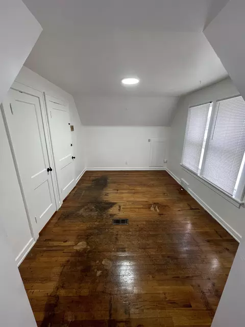 Bedroom - 605 E Baltimore, Flint, MI 48505 photo 4 of 6