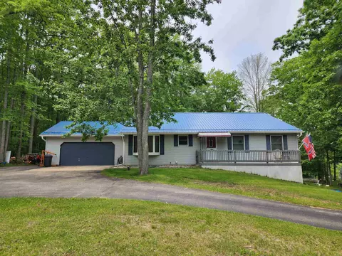 5206 Wolf, Farwell, MI 48622