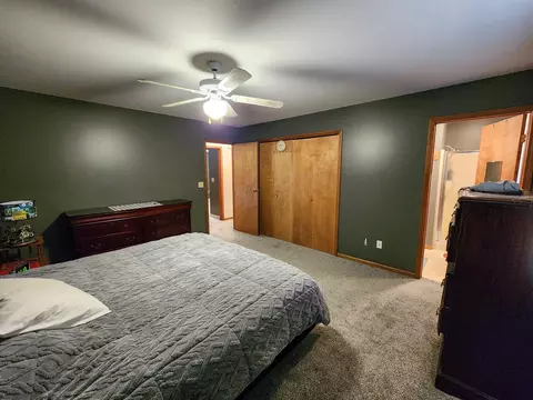 Bedroom - 5206 Wolf, Farwell, MI 48622 photo 2 of 4