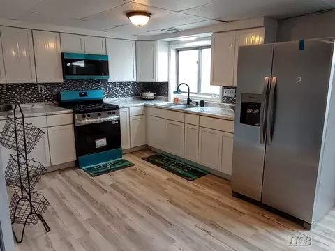 Kitchen - 2025 S M-30, Gladwin, MI 48624 photo 1 of 1