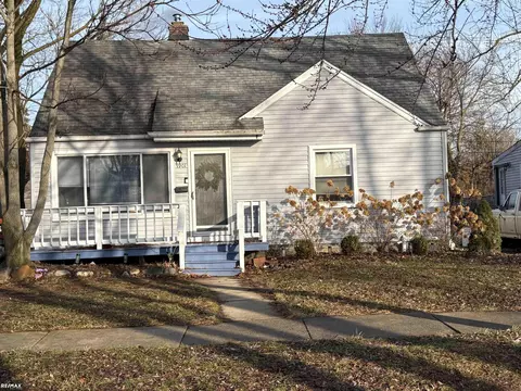 1901 Barrett, Royal Oak, MI 48067