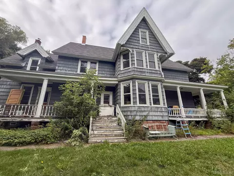 419 8th, Calumet, MI 49913