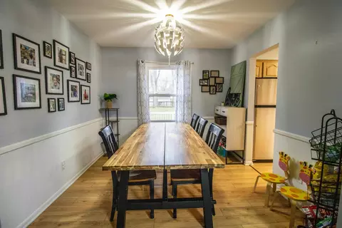 Dining - 2371 Pineview, Flushing, MI 48433 photo 1 of 4