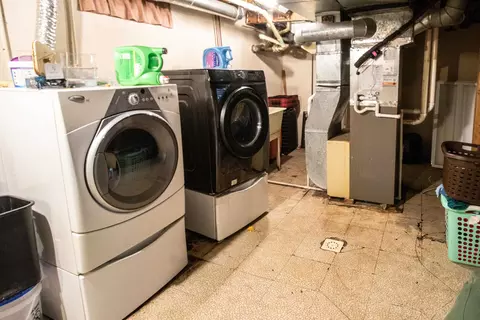 Other - 2371 Pineview, Flushing, MI 48433 photo 9 of 13