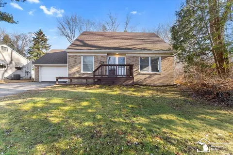 15002 Dixie, Redford, MI 48239