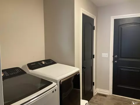 398 Somerset, Temperance, MI 48182 photo 39