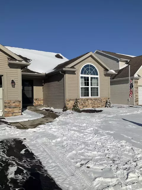 398 Somerset, Temperance, MI 48182 photo 3