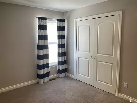 398 Somerset, Temperance, MI 48182 photo 25