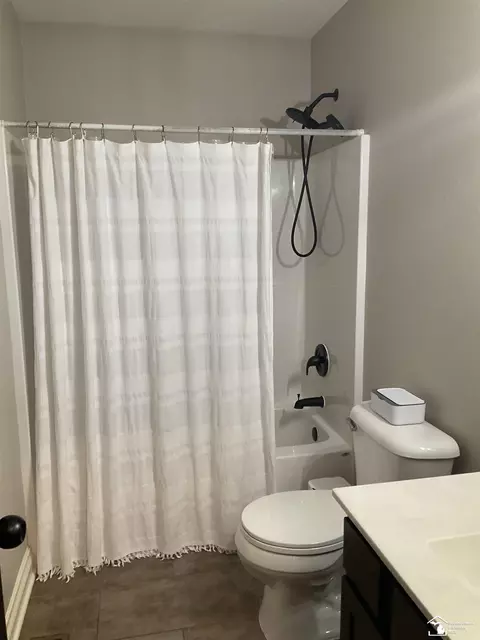 398 Somerset, Temperance, MI 48182 photo 28