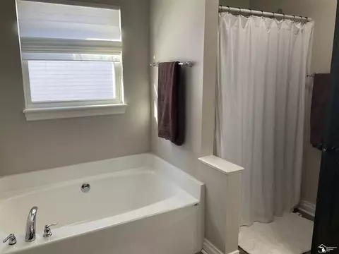 398 Somerset, Temperance, MI 48182 photo 22