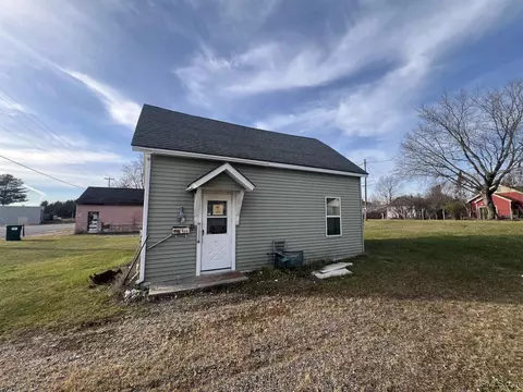 528 E Breen, Kingsford, MI 49802